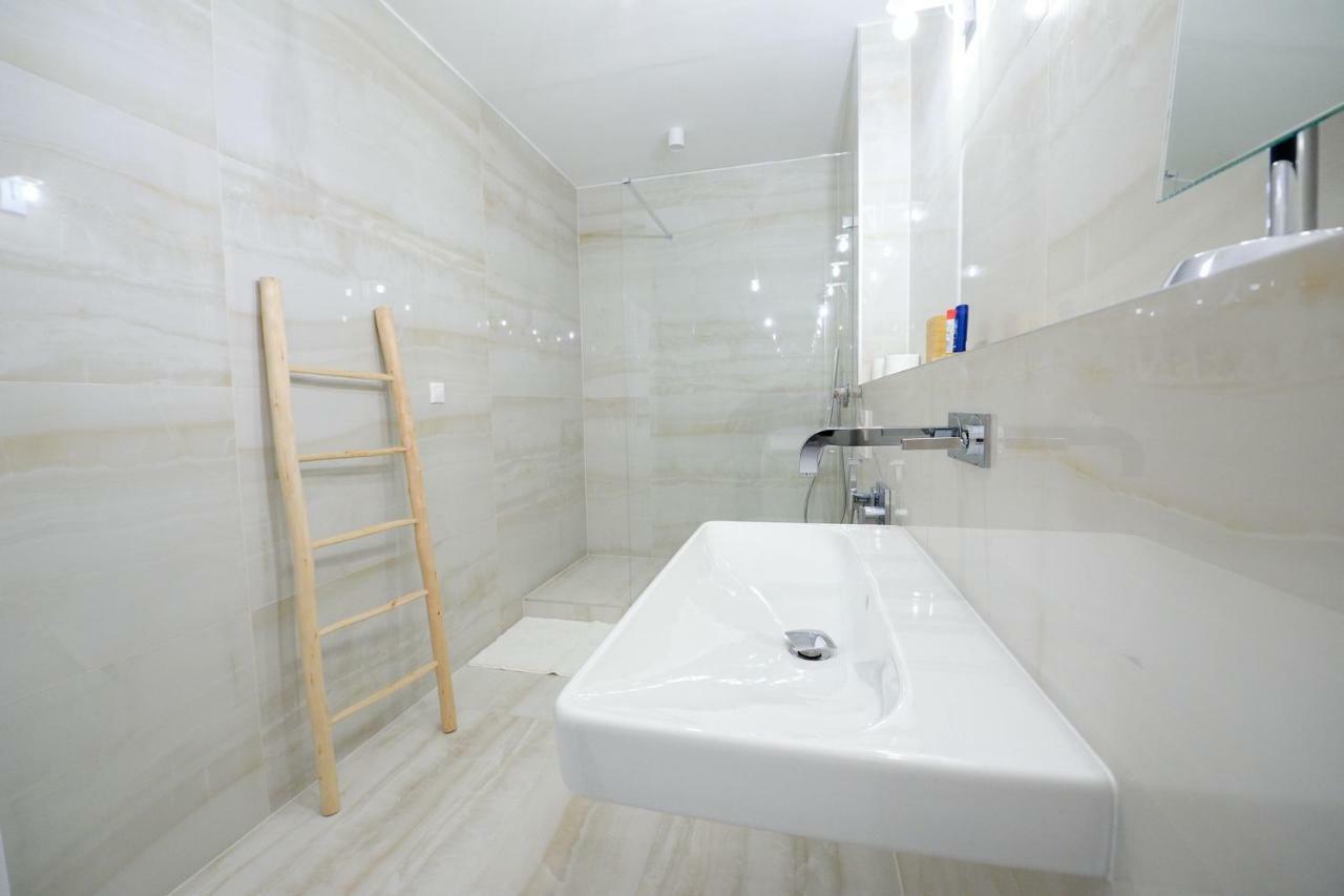 Center Aupark Apartment Piest'any Dış mekan fotoğraf