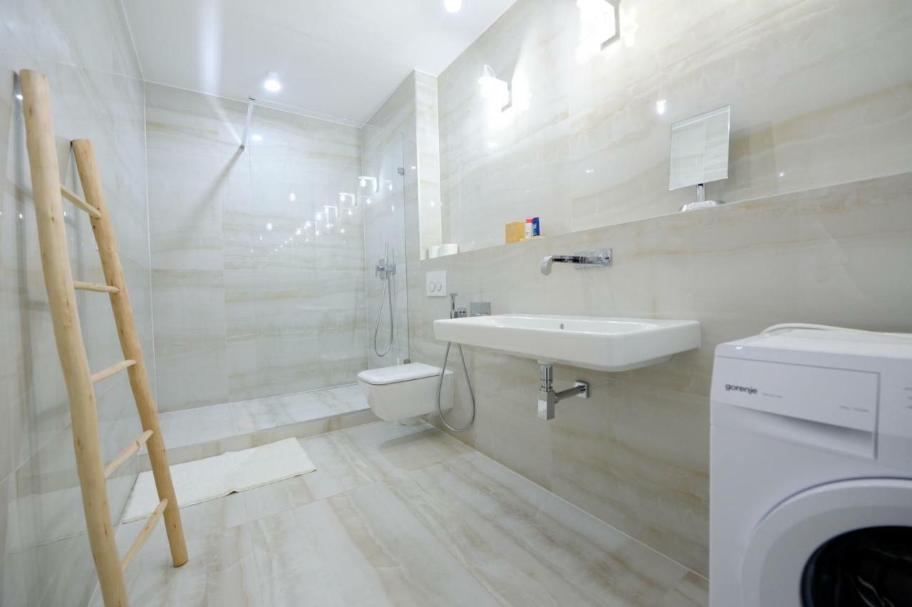 Center Aupark Apartment Piest'any Dış mekan fotoğraf